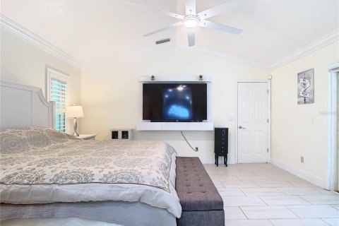House in Orlando, Florida 4 bedrooms, 246.01 sq.m. № 2140999 - photo 23