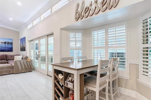 House in Orlando, Florida 4 bedrooms, 246.01 sq.m. № 2140999 - photo 15