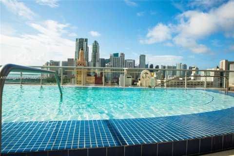 Condominio en alquiler en Miami, Florida, 1 dormitorio, 88.07 m2 № 2010755 - foto 22