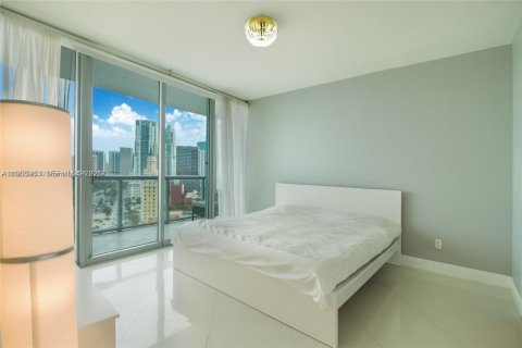 Condominio en alquiler en Miami, Florida, 1 dormitorio, 88.07 m2 № 2010755 - foto 11