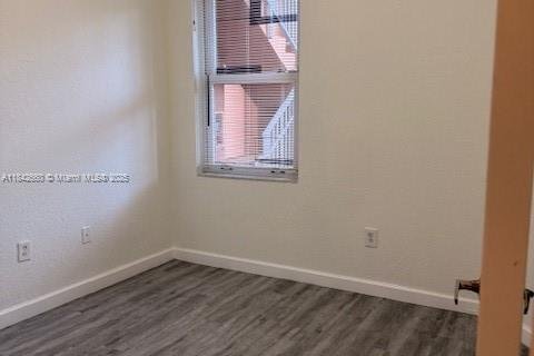 Condo in Hialeah, Florida, 2 bedrooms  № 1834261 - photo 20