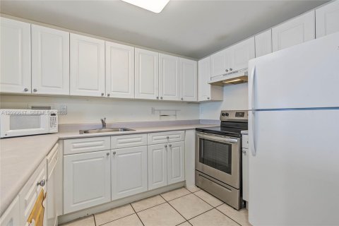 Copropriété à vendre à Miami Beach, Floride: 55.74 m2 № 2369772 - photo 7
