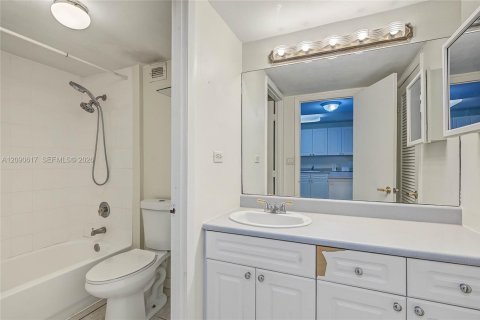 Copropriété à vendre à Miami Beach, Floride: 55.74 m2 № 2369772 - photo 14