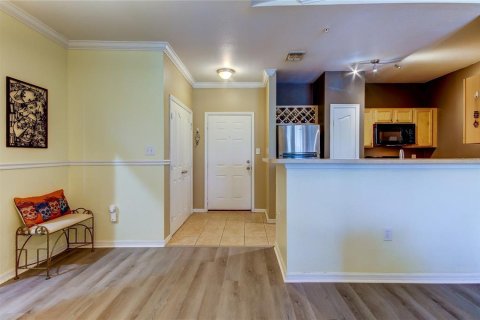 Condo in Tampa, Florida, 1 bedroom  № 1569736 - photo 5