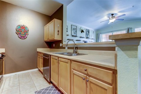 Condo in Tampa, Florida, 1 bedroom  № 1569736 - photo 7