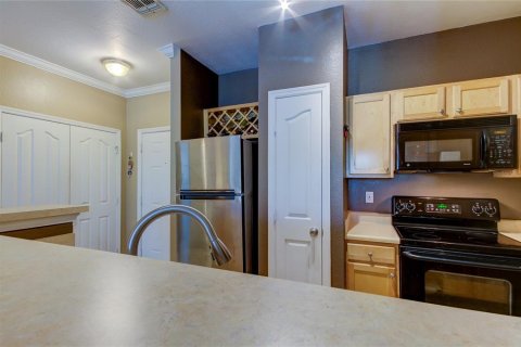 Condo in Tampa, Florida, 1 bedroom  № 1569736 - photo 8