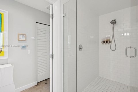 Copropriété à vendre à Miami, Floride: 2 chambres, 90.77 m2 № 1845878 - photo 15