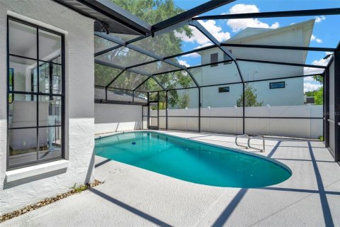 Villa ou maison à vendre à Tampa, Floride: 4 chambres, 212.75 m2 № 2149212 - photo 15
