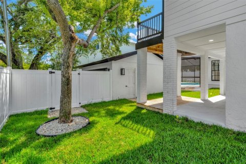 Villa ou maison à vendre à Tampa, Floride: 4 chambres, 212.75 m2 № 2149212 - photo 7