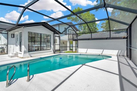 Villa ou maison à vendre à Tampa, Floride: 4 chambres, 212.75 m2 № 2149212 - photo 14