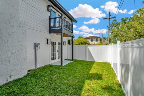 Villa ou maison à vendre à Tampa, Floride: 4 chambres, 212.75 m2 № 2149212 - photo 6