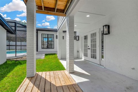 Villa ou maison à vendre à Tampa, Floride: 4 chambres, 212.75 m2 № 2149212 - photo 8