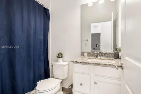 Adosado en venta en Homestead, Florida, 3 dormitorios, 142.14 m2 № 1992381 - foto 20