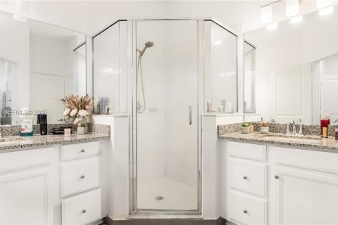 Adosado en venta en Homestead, Florida, 3 dormitorios, 142.14 m2 № 1992381 - foto 19