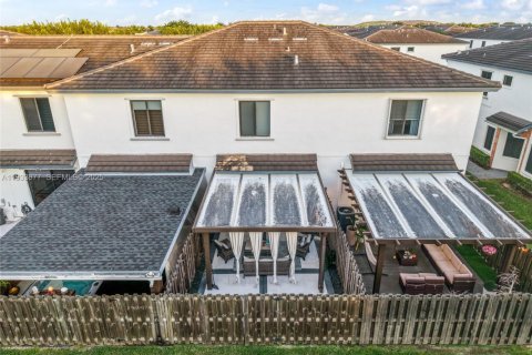 Adosado en venta en Homestead, Florida, 3 dormitorios, 142.14 m2 № 1992381 - foto 4