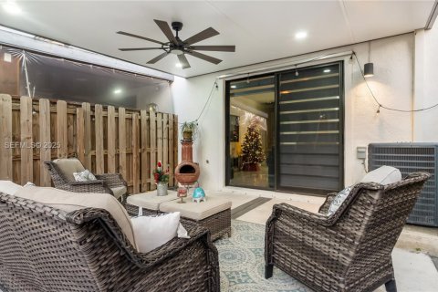 Adosado en venta en Homestead, Florida, 3 dormitorios, 142.14 m2 № 1992381 - foto 6