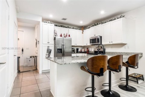 Adosado en venta en Homestead, Florida, 3 dormitorios, 142.14 m2 № 1992381 - foto 13