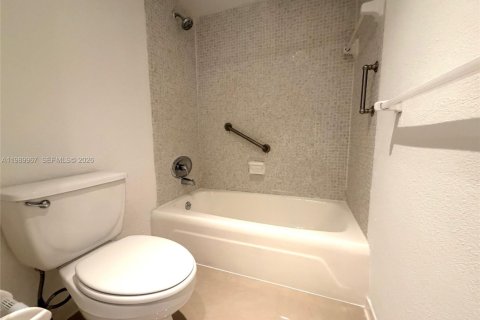 Condominio en alquiler en Hollywood, Florida, 1 dormitorio, 84.08 m2 № 2053067 - foto 24