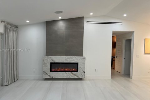 Casa en venta en Palmetto Bay, Florida, 4 dormitorios, 218.88 m2 № 1854767 - foto 19