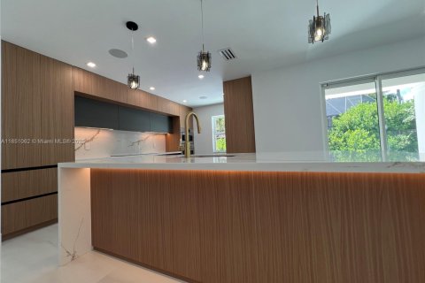 Casa en venta en Palmetto Bay, Florida, 4 dormitorios, 218.88 m2 № 1854767 - foto 24