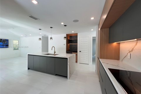Casa en venta en Palmetto Bay, Florida, 4 dormitorios, 218.88 m2 № 1854767 - foto 29