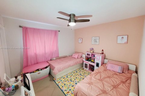 Condo in Pompano Beach, Florida, 2 bedrooms  № 1935098 - photo 21