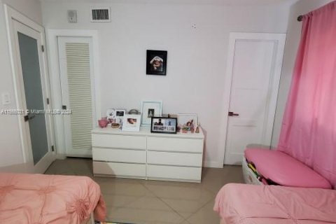 Condo in Pompano Beach, Florida, 2 bedrooms  № 1935098 - photo 22