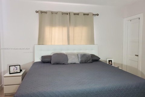 Condo in Pompano Beach, Florida, 2 bedrooms  № 1935098 - photo 15