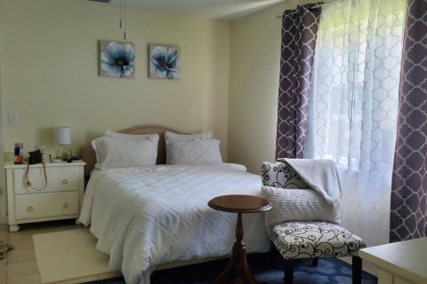 Casa en alquiler en Fort Lauderdale, Florida, 3 dormitorios, 145.3 m2 № 1141450 - foto 1