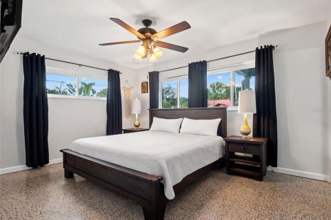 Casa en venta en Orlando, Florida, 4 dormitorios, 190.17 m2 № 2386553 - foto 18