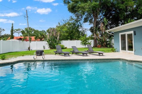 Casa en venta en Orlando, Florida, 4 dormitorios, 190.17 m2 № 2386553 - foto 30