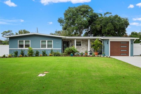 Casa en Orlando, Florida 4 dormitorios, 190.17 m2 № 2386553