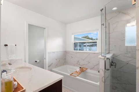 Casa en venta en Orlando, Florida, 4 dormitorios, 190.17 m2 № 2386553 - foto 17