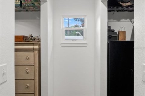 Casa en venta en Orlando, Florida, 4 dormitorios, 190.17 m2 № 2386553 - foto 15