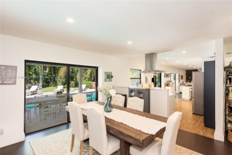 Casa en venta en Pinecrest, Florida, 4 dormitorios, 250.84 m2 № 1708960 - foto 19