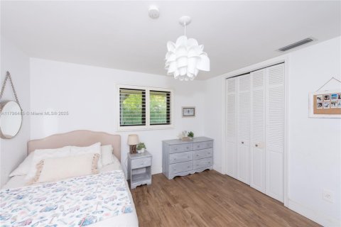 Casa en venta en Pinecrest, Florida, 4 dormitorios, 250.84 m2 № 1708960 - foto 26