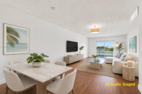 Condo in Miami Beach, Florida, 2 bedrooms № 2088253