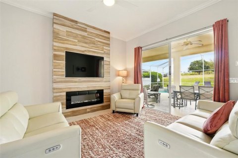 House in Davenport, Florida 4 bedrooms, 265.61 sq.m. № 1732440 - photo 9