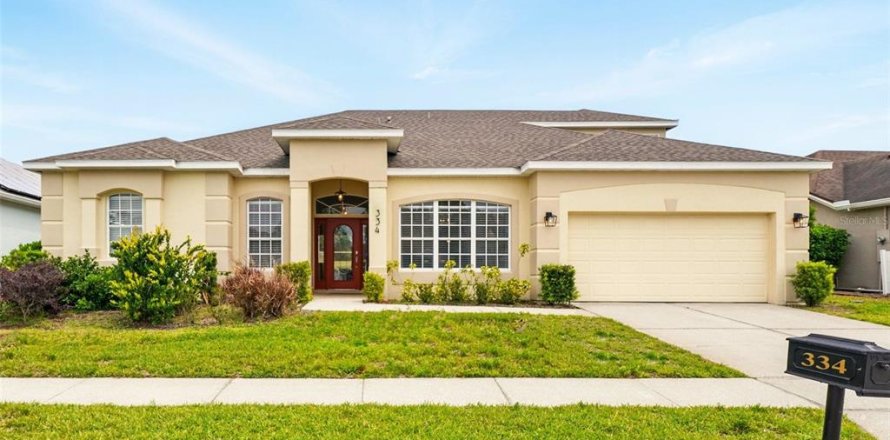 House in Davenport, Florida 4 bedrooms, 265.61 sq.m. № 1732440
