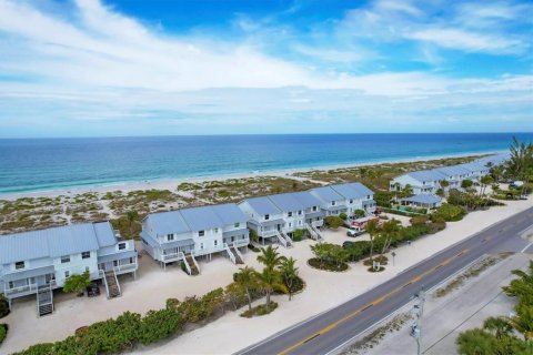Townhouse in Boca Grande, Florida 2 bedrooms, 118.54 sq.m. № 2429444 - photo 2