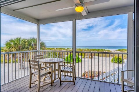 Townhouse in Boca Grande, Florida 2 bedrooms, 118.54 sq.m. № 2429444 - photo 4