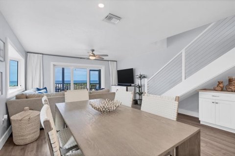 Townhouse in Boca Grande, Florida 2 bedrooms, 118.54 sq.m. № 2429444 - photo 15
