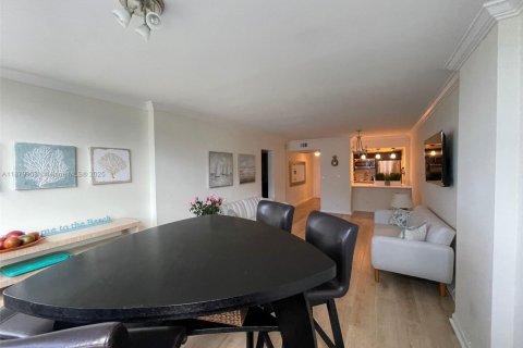 Copropriété à louer à Fort Lauderdale, Floride: 1 chambre, 65.96 m2 № 1921619 - photo 27