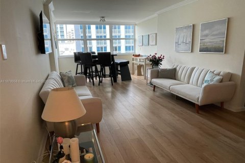 Copropriété à louer à Fort Lauderdale, Floride: 1 chambre, 65.96 m2 № 1921619 - photo 23