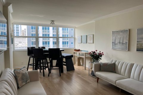 Copropriété à louer à Fort Lauderdale, Floride: 1 chambre, 65.96 m2 № 1921619 - photo 25