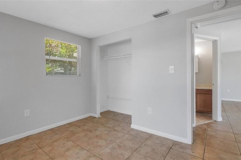 House in Largo, Florida 2 bedrooms, 66.24 sq.m. № 1750143 - photo 4