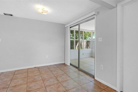 House in Largo, Florida 2 bedrooms, 66.24 sq.m. № 1750143 - photo 28