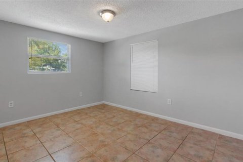 House in Largo, Florida 2 bedrooms, 66.24 sq.m. № 1750143 - photo 6