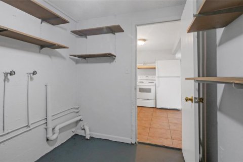 House in Largo, Florida 2 bedrooms, 66.24 sq.m. № 1750143 - photo 30