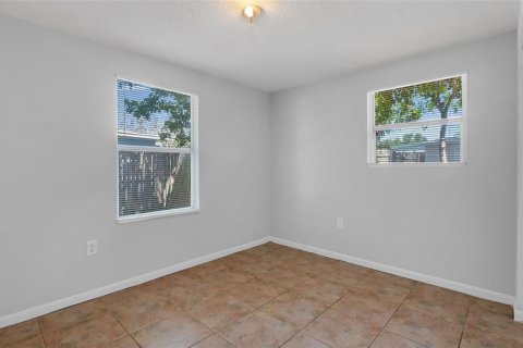 House in Largo, Florida 2 bedrooms, 66.24 sq.m. № 1750143 - photo 3